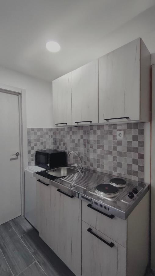 Vucinic Studio Apartment Cetinje Exterior foto